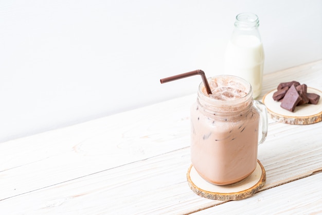 Boisson glacée au lait frappé au chocolat