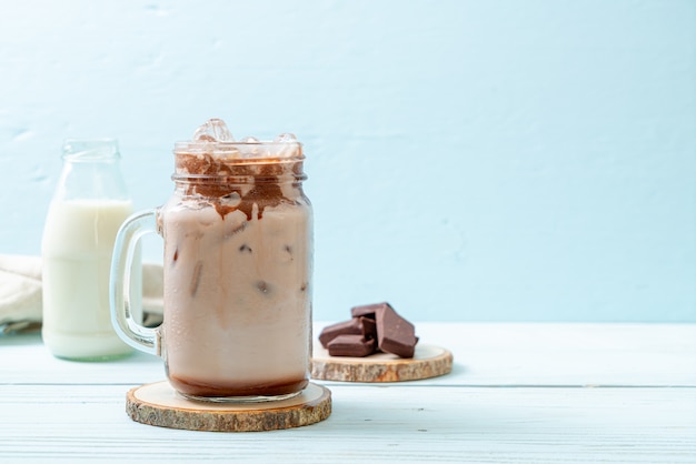 Boisson glacée au lait frappé au chocolat