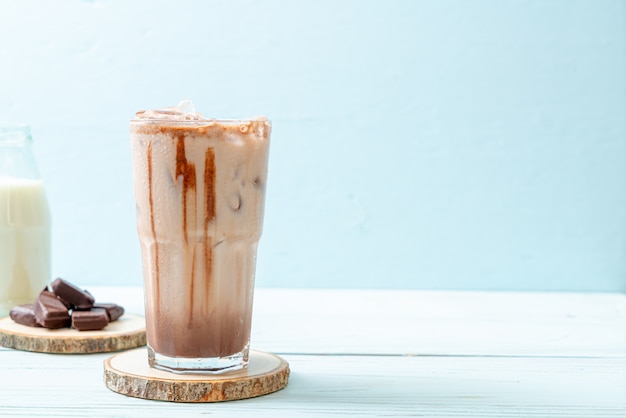 Boisson glacée au lait frappé au chocolat