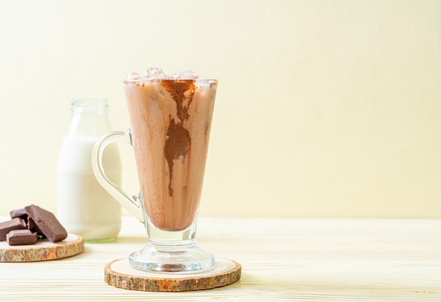 Boisson glacée au lait frappé au chocolat