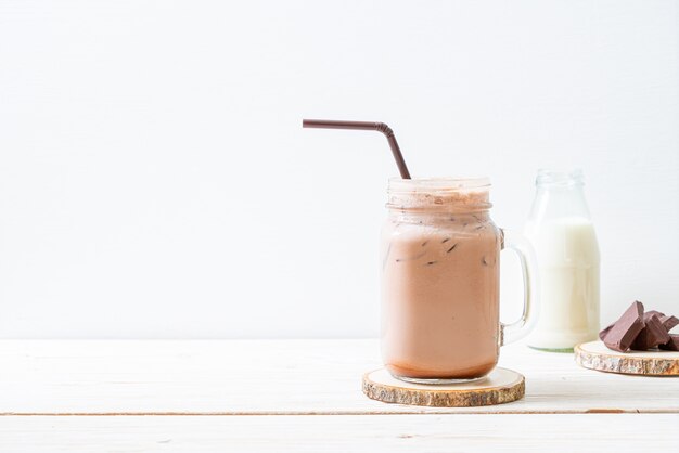 Boisson glacée au lait frappé au chocolat