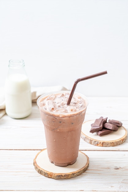 Boisson glacée au lait frappé au chocolat