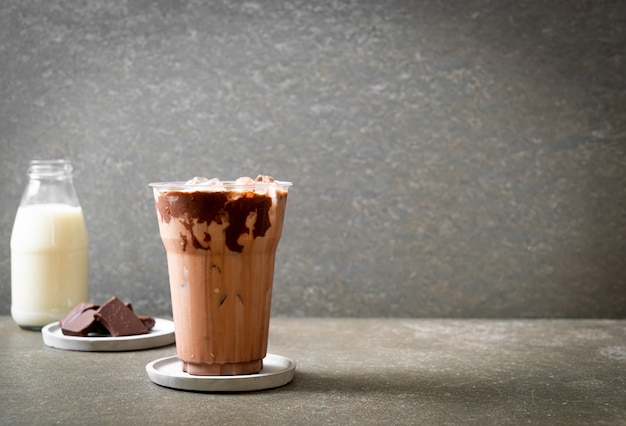 Boisson glacée au lait frappé au chocolat