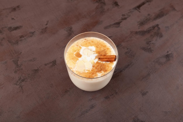 Boisson Salep ou Sahlep. Boisson d'hiver en Turkiye.