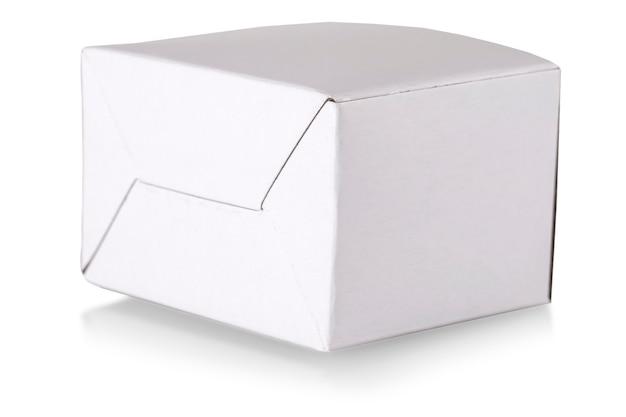 Boîte blanche sur fond blanc avec un tracé de détourage