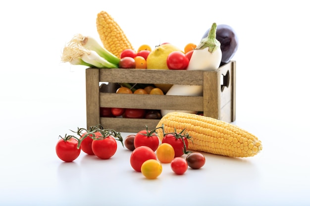 Boîte en bois avec légumes