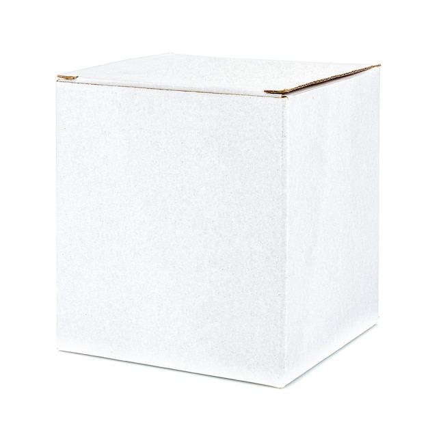 Photo boîte en carton de forme cubique blanc fermé isolé sur fond blanc