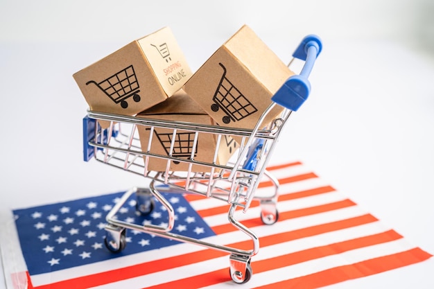 Boîte avec logo de panier et drapeau USA Amérique Import Export Shopping en ligne ou eCommerce finance service de livraison magasin produit expédition commerce fournisseur concept