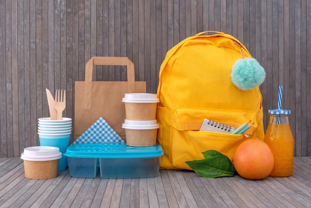 Boîte à lunch en plastique bleu pour les repas scolaires