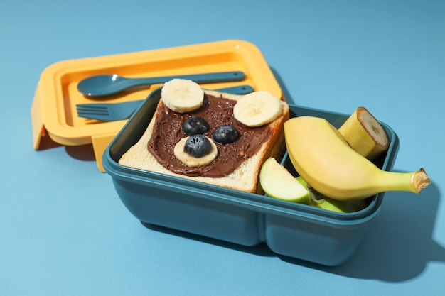 Boîte à lunch pour enfant à manger à l'école en gros plan