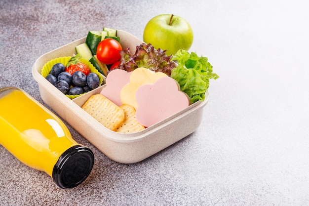 Boîte à lunch scolaire saine