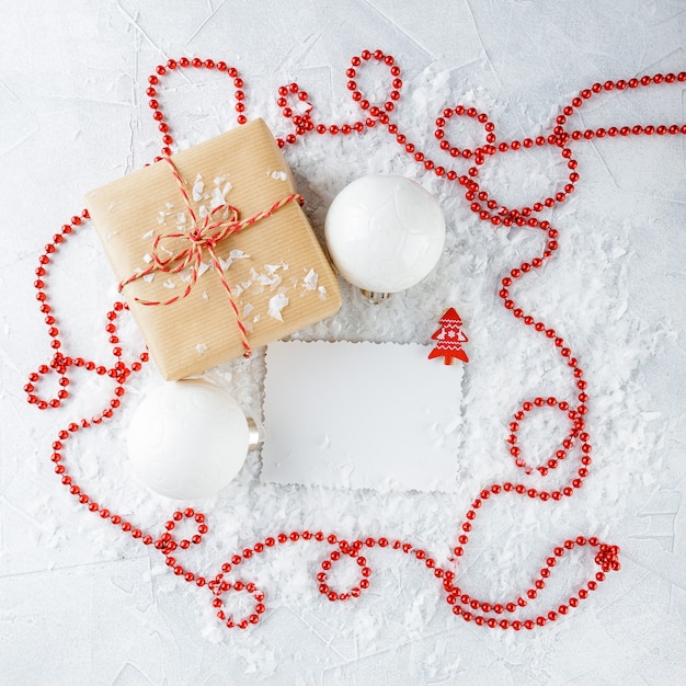 Boîtes avec des cadeaux de Noël