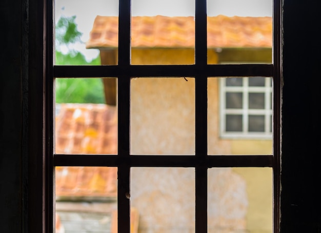 Bokeh de fenêtre western vintage en bois