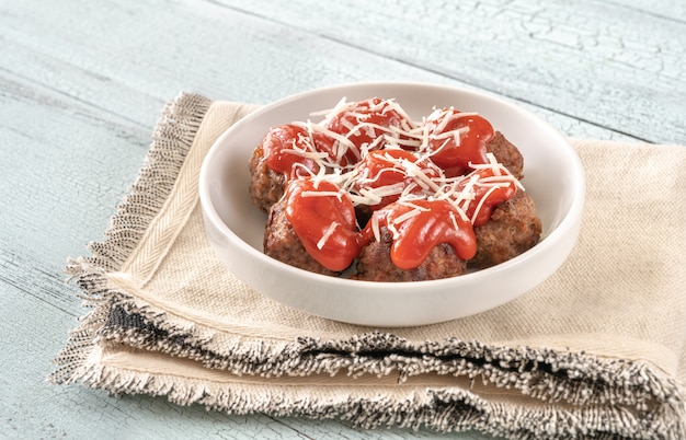 Bol de boulettes de viande