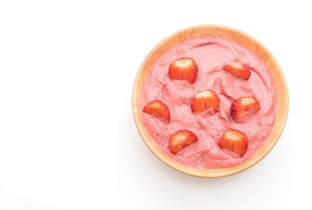 bol de smoothies aux fraises