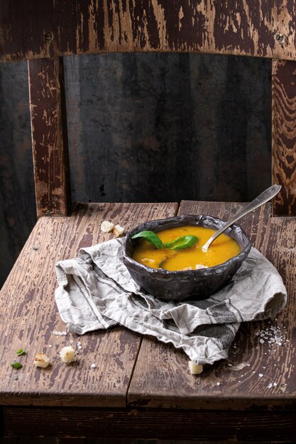 Photo bol de soupe aux carottes