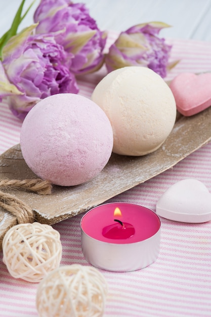 Bombes de bain à la vanille et à la fraise