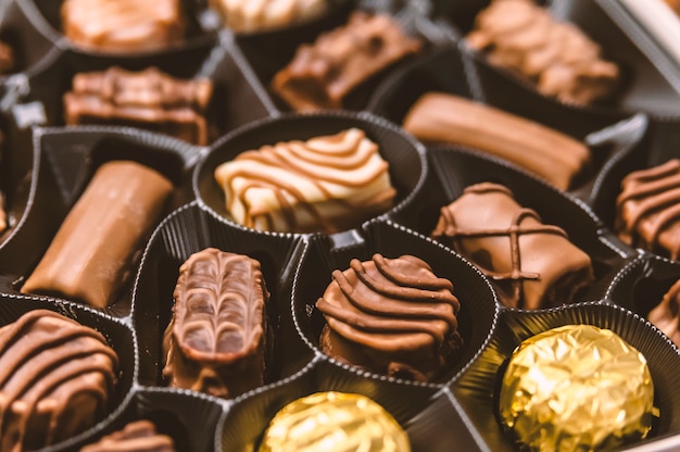 Bonbons au chocolat en boîte