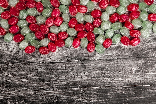 Bonbons colorés avec de la gelée et du sucre