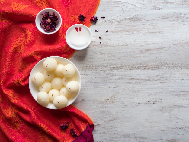 Bonbons éponge Rasgulla, célèbre nourriture sucrée indienne