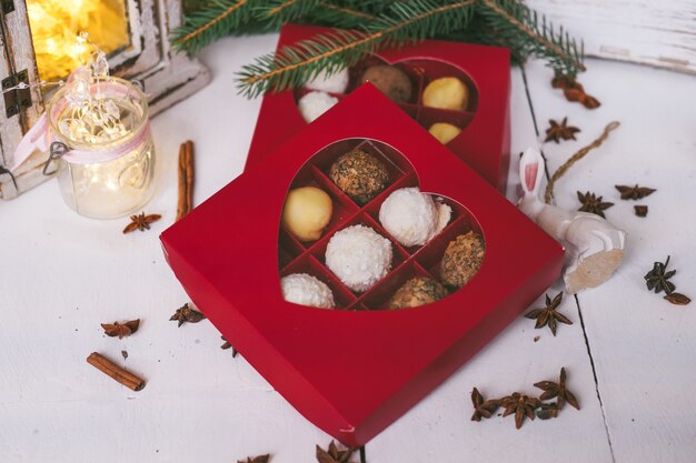 Bonbons faits à la main à Noël.