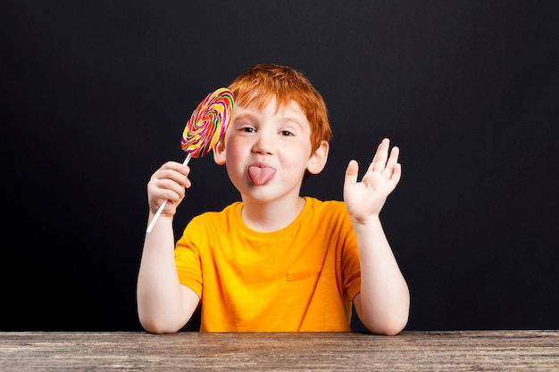 Des bonbons qui abîment les dents, des bonbons pour les enfants