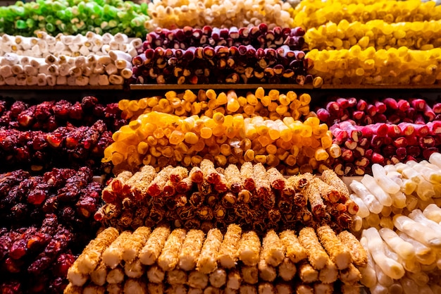 Bonbons turcs traditionnels sur le marché