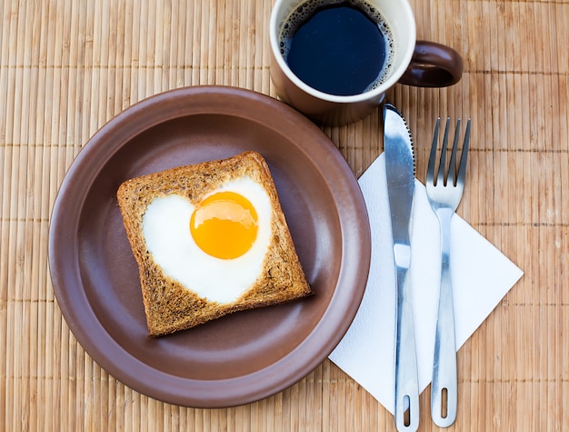 Bonjour avec un bon petit déjeuner