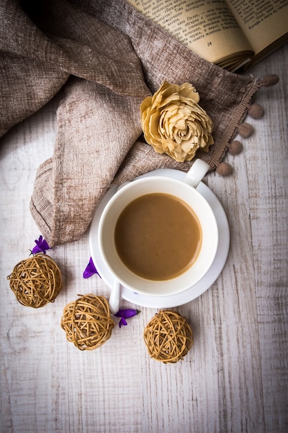 Bonjour avec capuccino