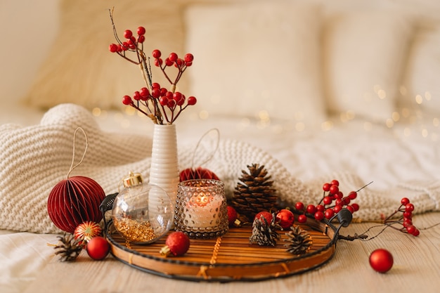 Bonne année fond de noël avec des cônes de sapin et des décorations de noël vacances de noël...