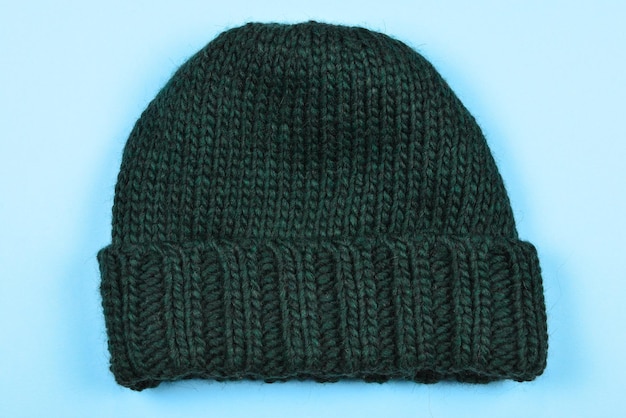 Bonnet d'hiver chaud en tricot.