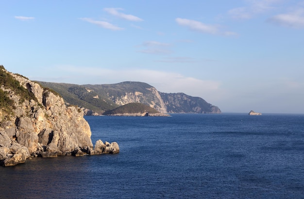 Le bord de mer le soir