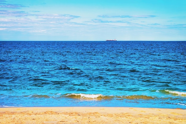 Bord de l'océan à Sandy Hook, NJ par temps venteux