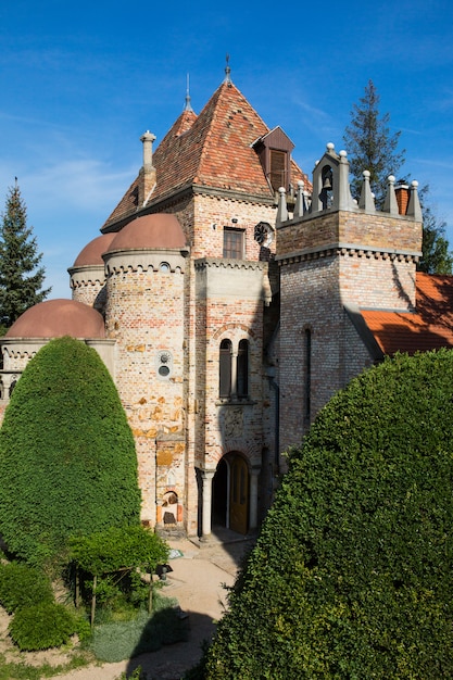 Photo bory var, gracieux château construit par un homme, bory jeno, à szekesfehervar, hongrie