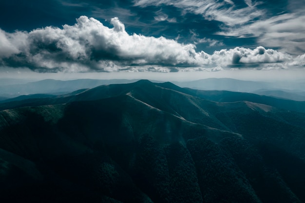 Borzhavsky Range Carpates Ukraine Paysage de montagne