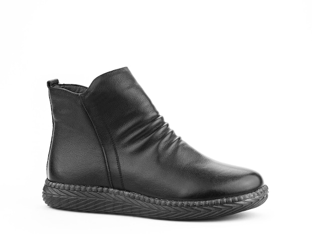 Bottes jodhpur en cuir noir automne pour femmes avec semelle noire isolées sur fond blanc Vue du côté droit Chaussures de mode Séance photo pour le concept de magasin de chaussures