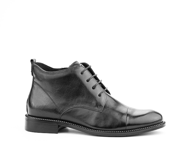 Bottes jodhpur en cuir noir automne pour hommes avec lacets et talons moyens isolés sur fond blanc Vue du côté droit Chaussures de mode