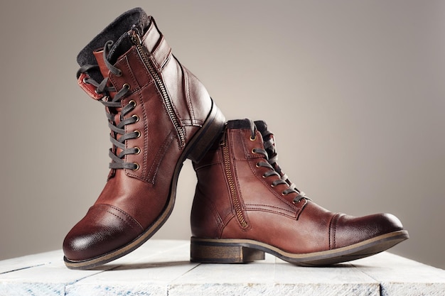 bottes de mode pour hommes chaussures brunes