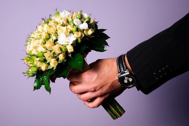 Photo bouchent le bouquet de mariage