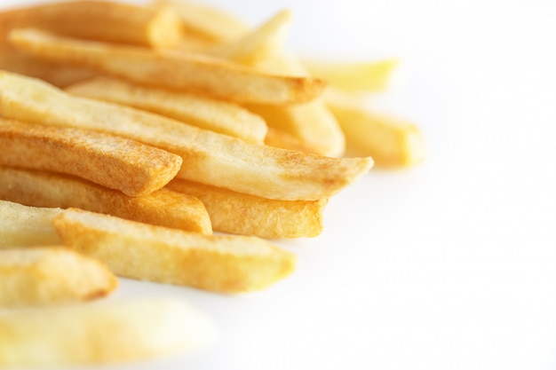 Photo bouchent les frites sur blanc