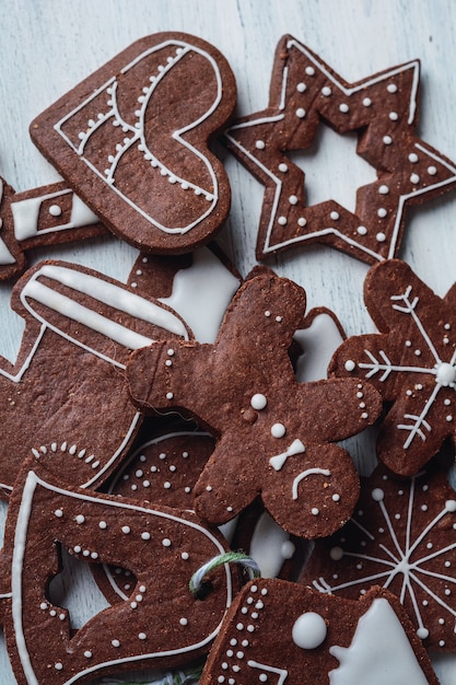 Photo bouchent la vue des biscuits de noël colorés