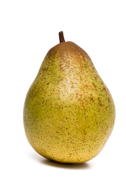 Bouchent la vue d&#39;une poire de roche fraîche et en bonne santé, isolée sur fond blanc.