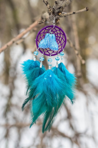 Boucles d'oreilles de Dreamcatcher faites de perles de cuir plumes et de cordes pendantes