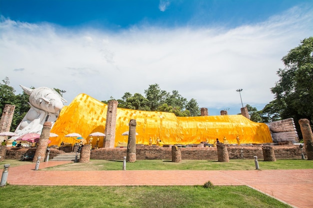 Bouddha endormi Wat Khun Inthapramun Ang thong province Thaïlande