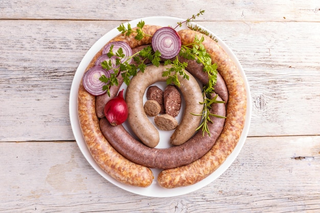 boudin noir boudin blanc et saucisson