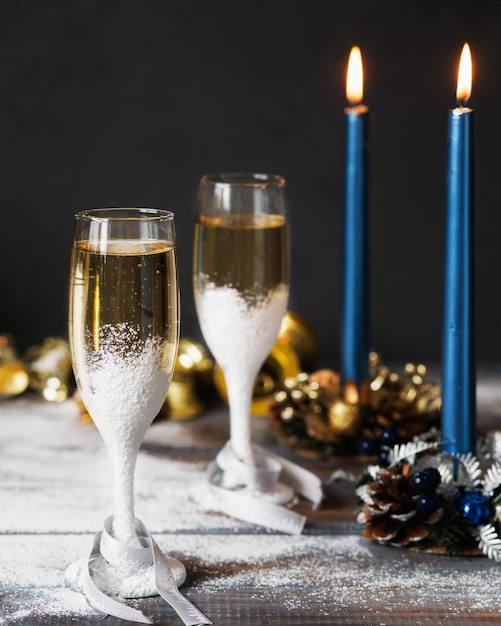 Bougies Ambiance Nouvel An Champagne et Noël Nouvel An pour les amoureux
