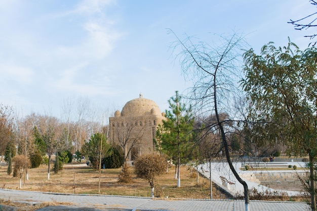 Boukhara Ouzbékistan décembre 2021 Mausolée des Samanides par une journée ensoleillée en hiver