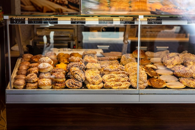 Boulangerie affichage pain de sucre bonbons beignets