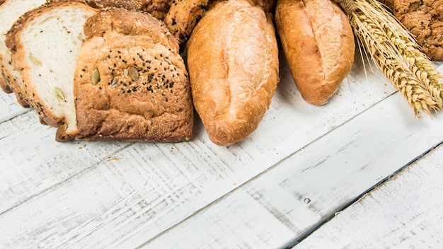 boulangerie sur bois fond blanc