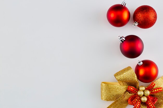 Boule de guirlande de décorations de Noël